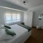 Vivienda Quina *