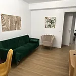 Vivienda Quina Apartmán *